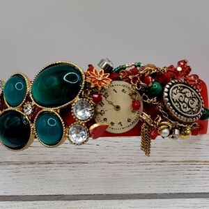 Vintage Style Red and Green Beaded Bracelet